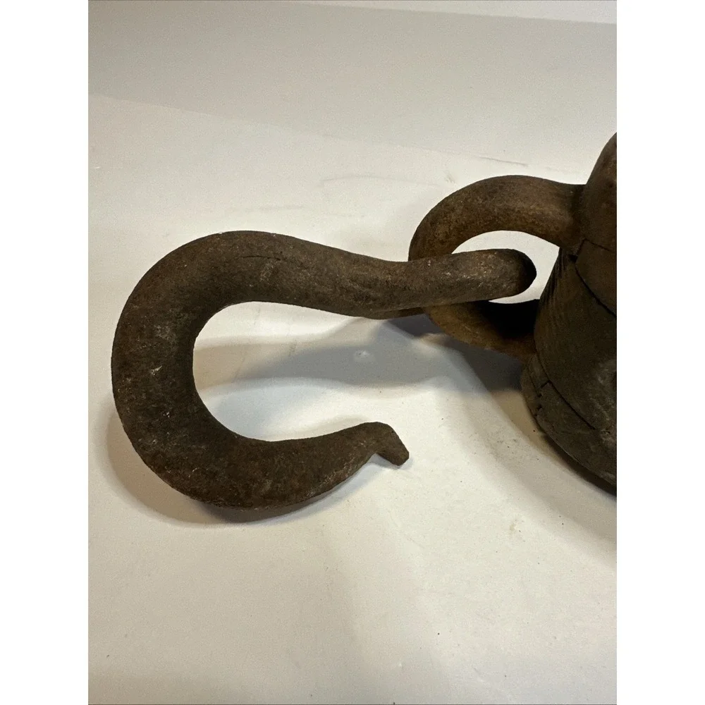 Torrington Union Made Block and Tackle Pulley with Hook, Decoration Only